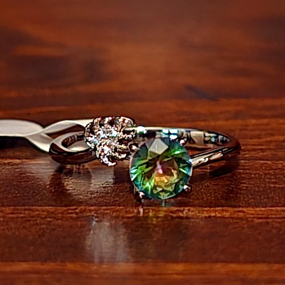 Fragrant Jewels Island Time Ring